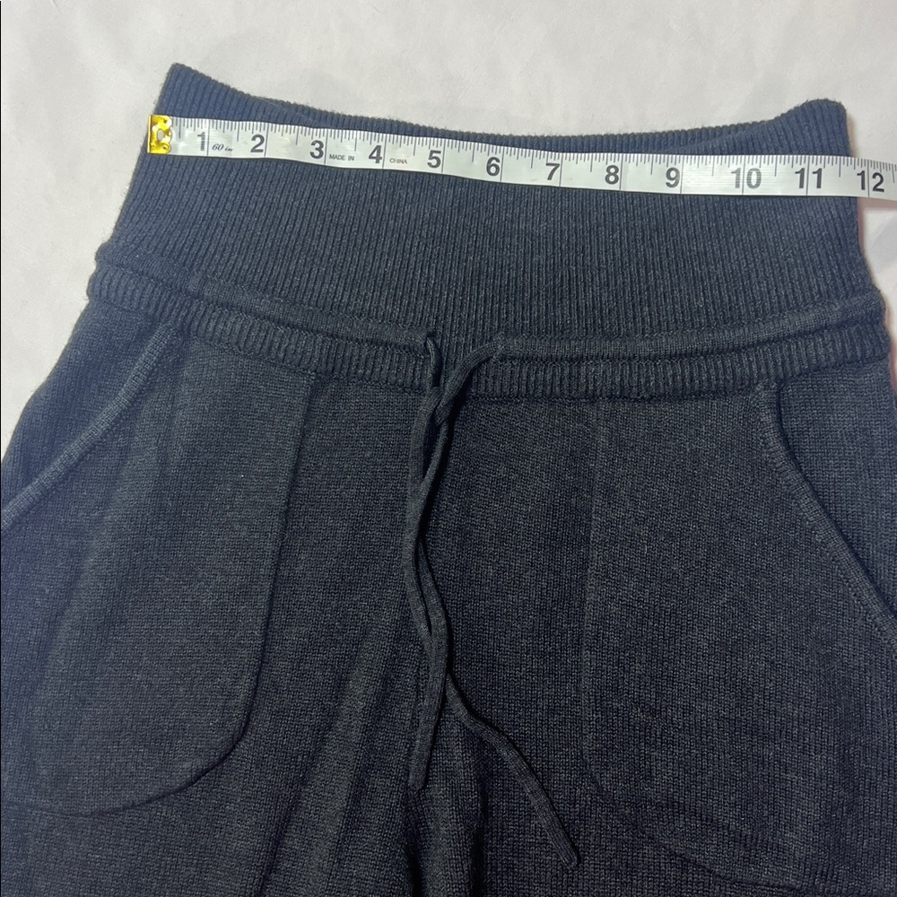 Lululemon Knit Joggers Charcoal Gray Drawstring Ribbed Cuffs - Picture 3 of 10